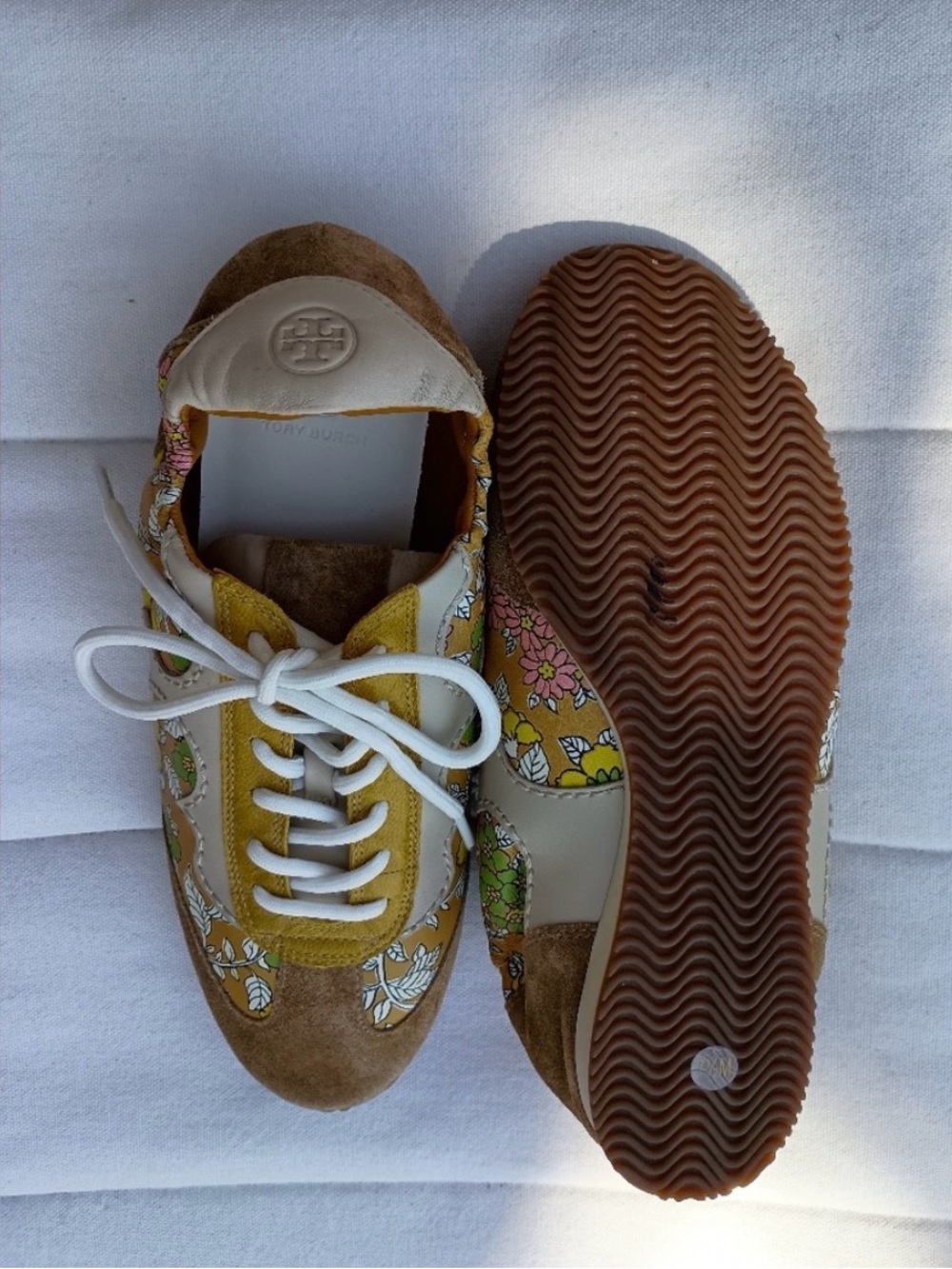 Tory Burch Serif Trainer Sneaker in Rust Wallpaper Floral - Picture 5 of 7